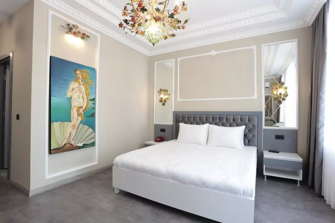 آراچ هاربی استانبول