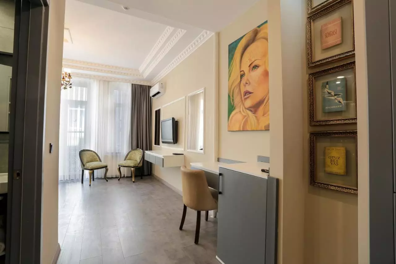 آراچ هاربی استانبول