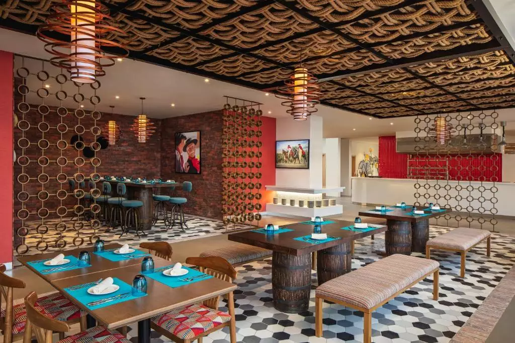 سنتارا میراژ بیچ ریزورت دبی