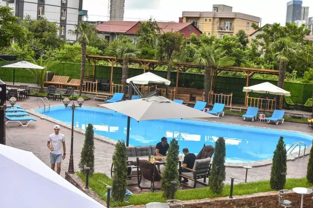 جناتسویل باتومی