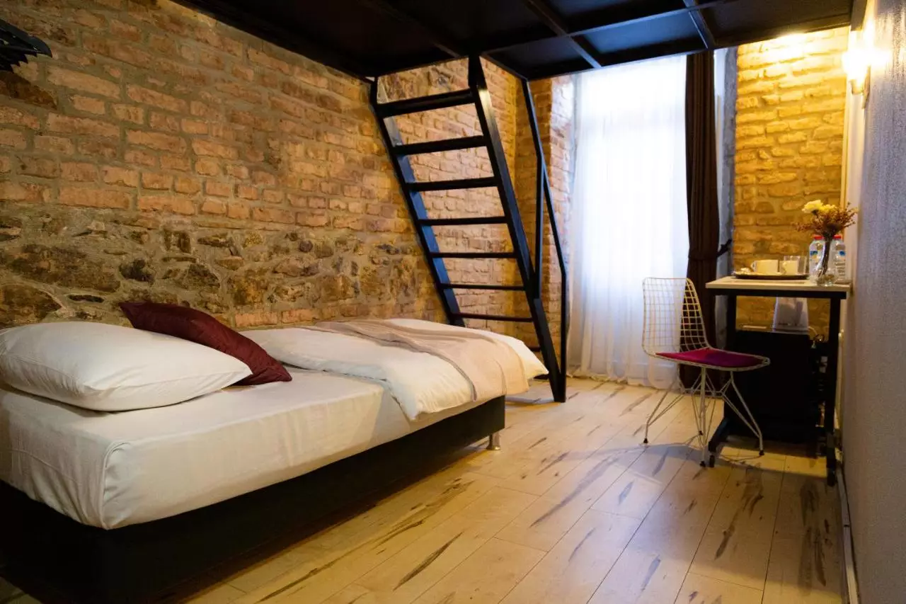 آیسا استانبول