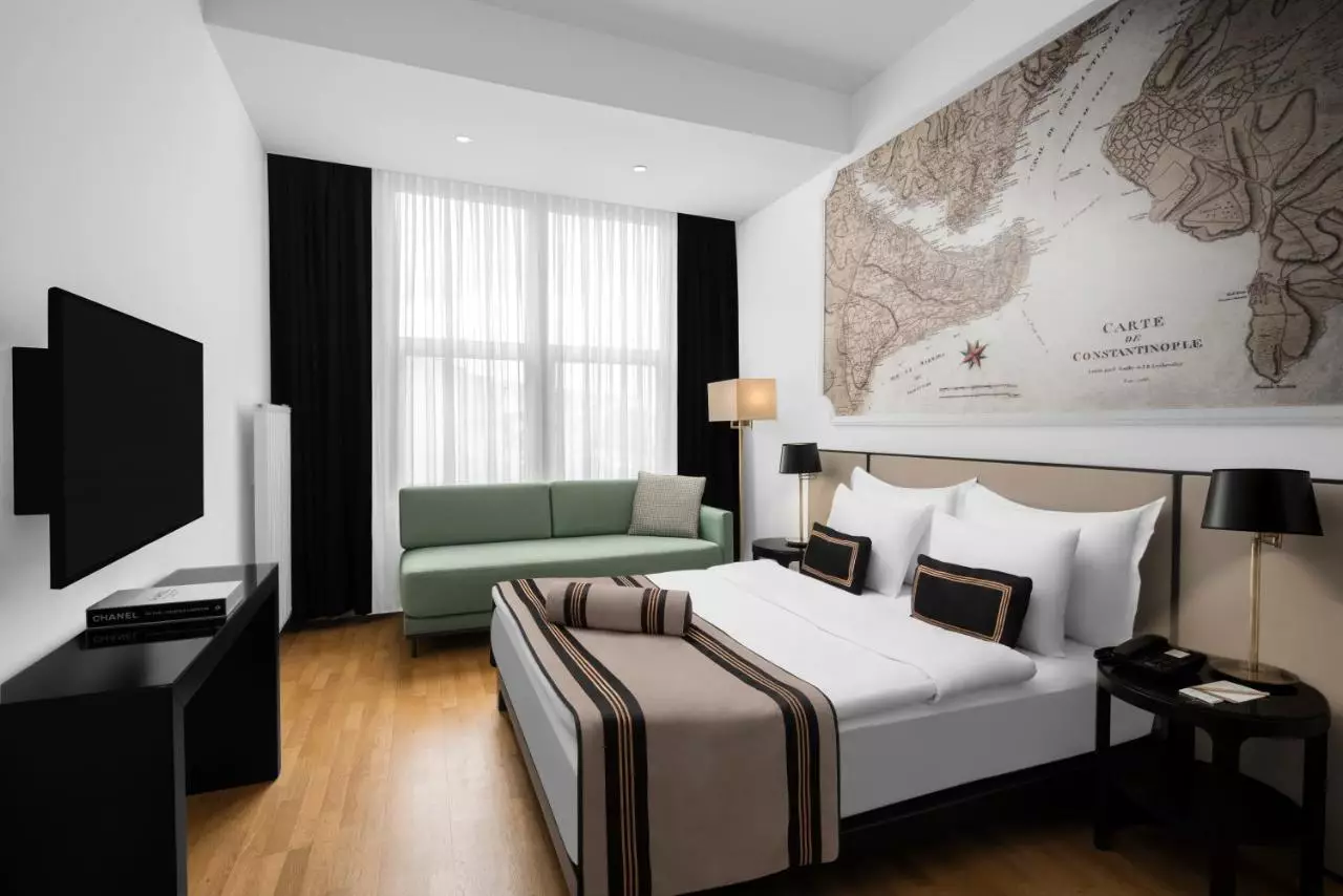 آکا لاش تکسیم استانبول