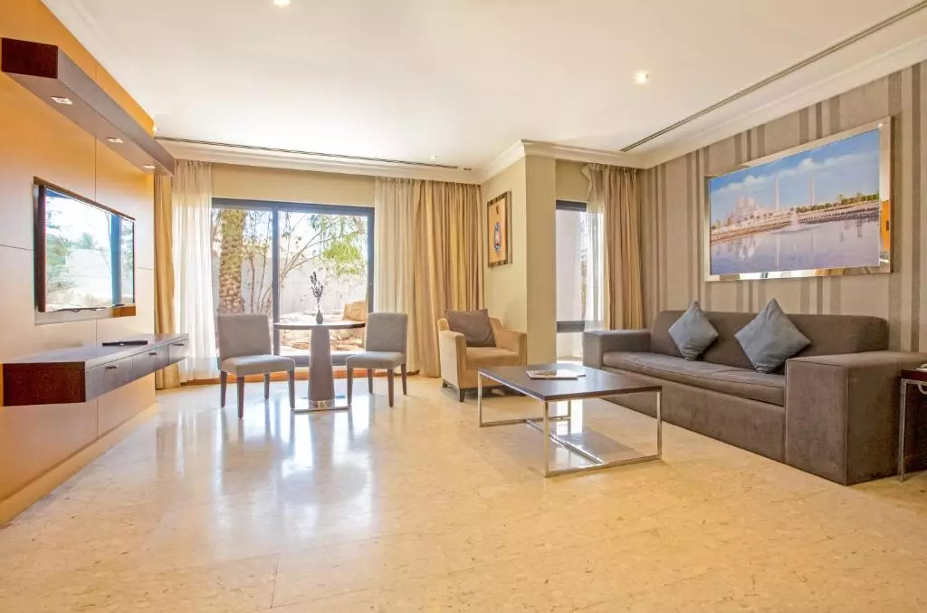 دبی مارین بیچ ریزورت دبی