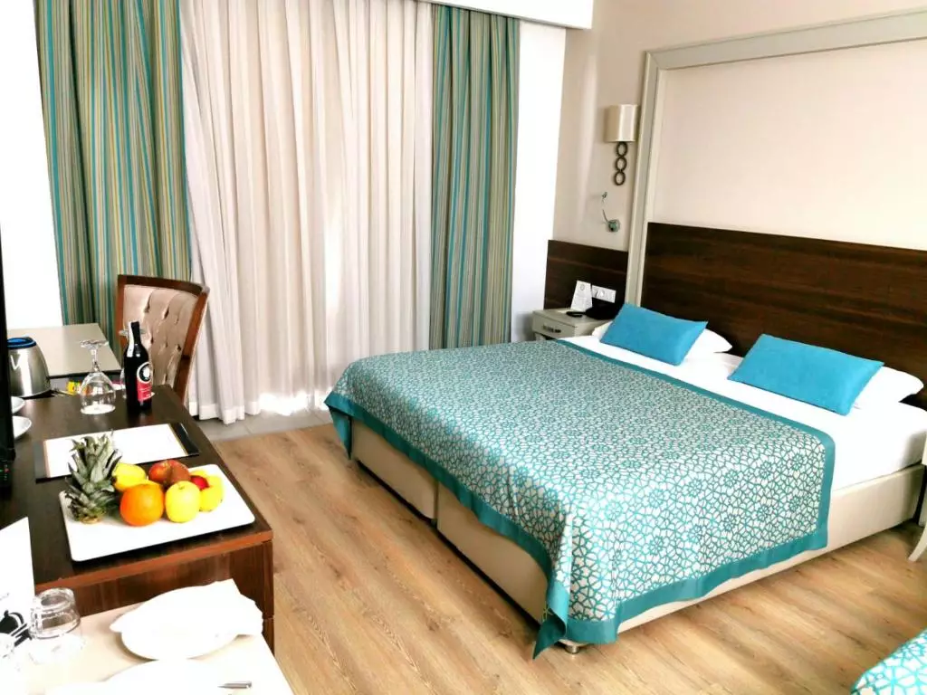 کراون پالاس سیده