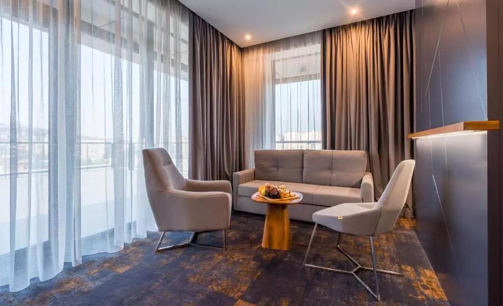 اونیکس تفلیس