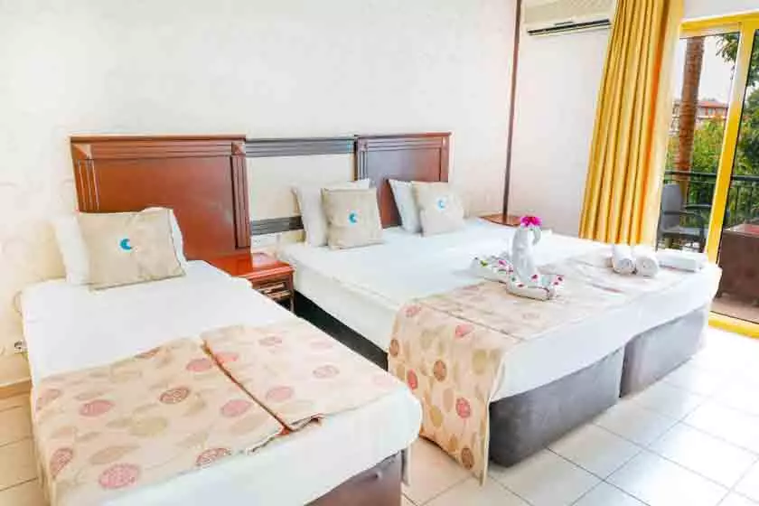 بل پوینت بیچ آنتالیا