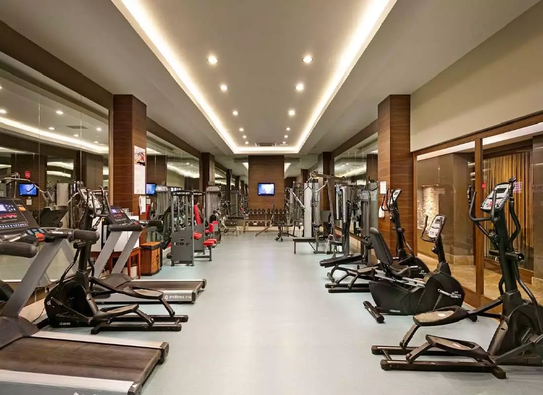 لارا فمیلی کلاب آنتالیا