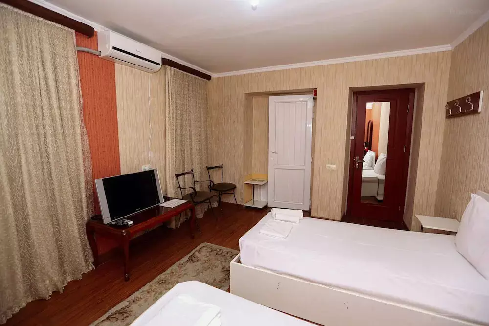 ایساکا تفلیس