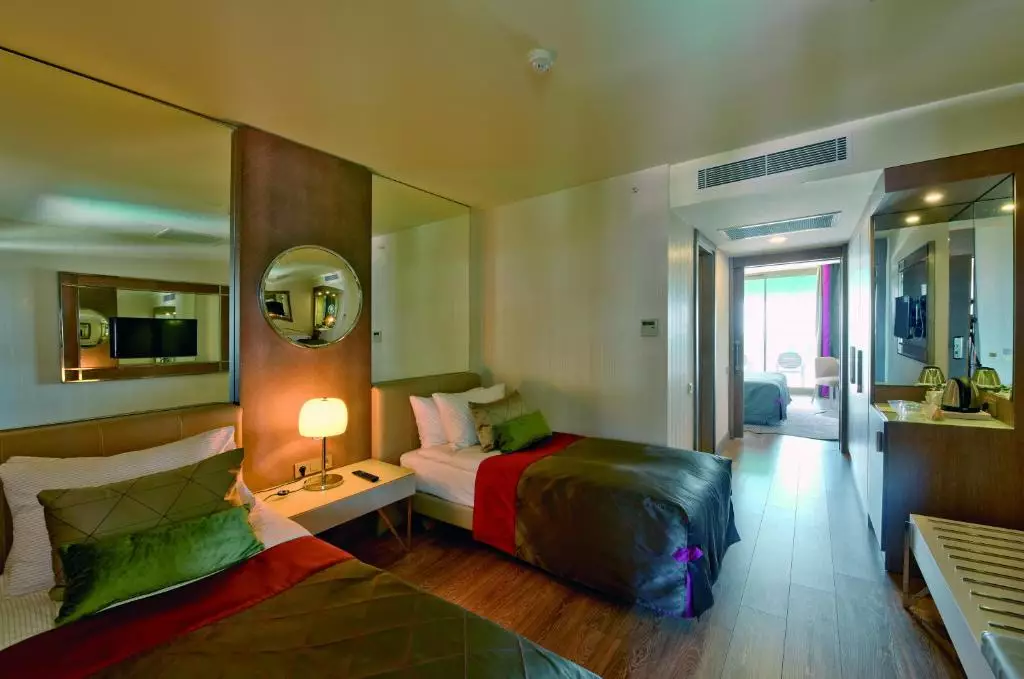 سیده استار الگانس