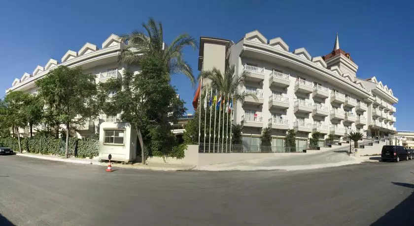 هتل آیدین بی فیموس آنتالیا