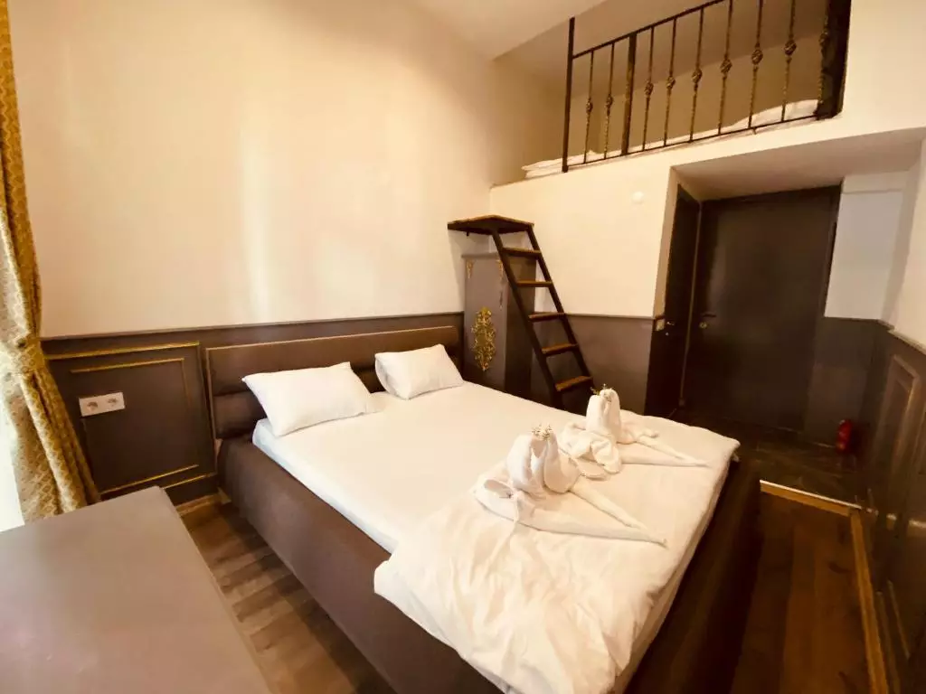 سیستا پرمیوم استانبول (گنج)