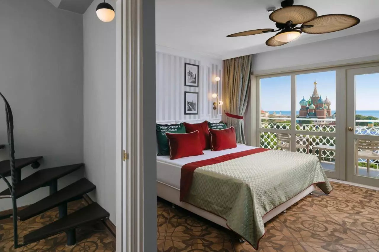 آستریا کرملین پالاس آنتالیا