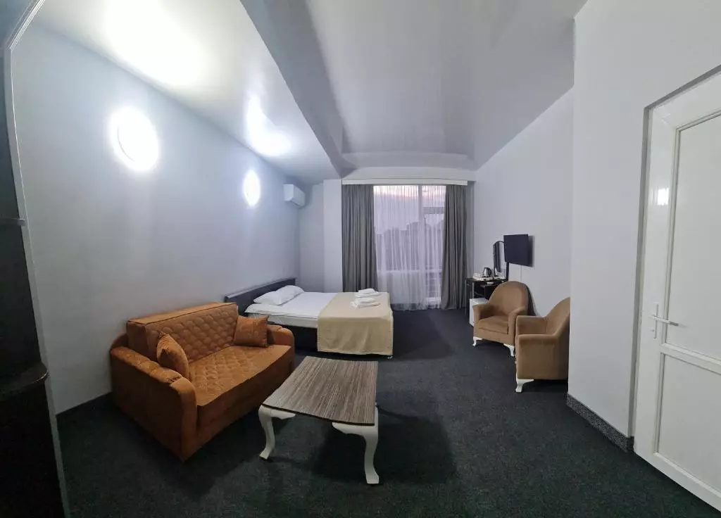 جناتسویل باتومی