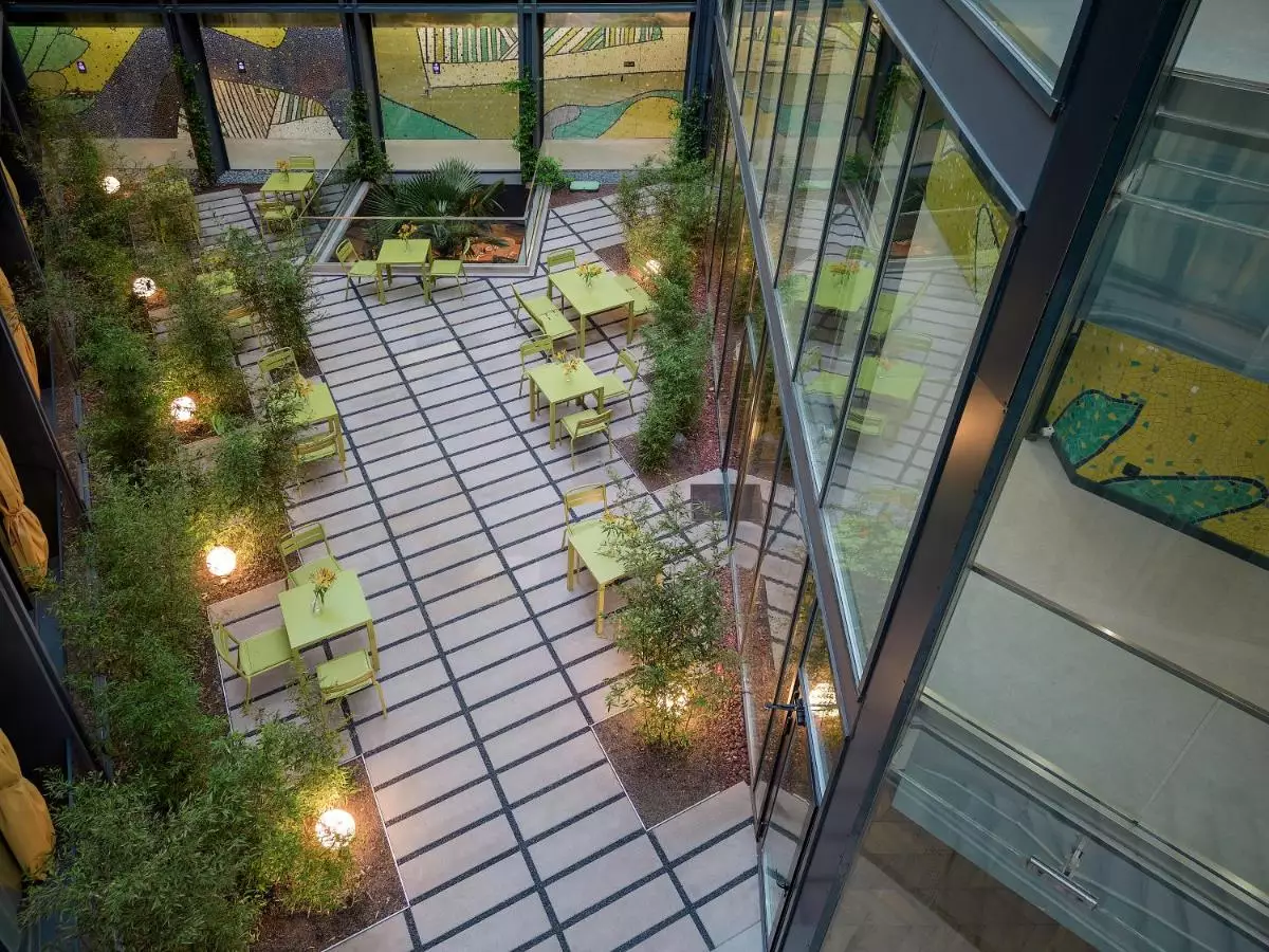 گلاروس الدتاون تفلیس