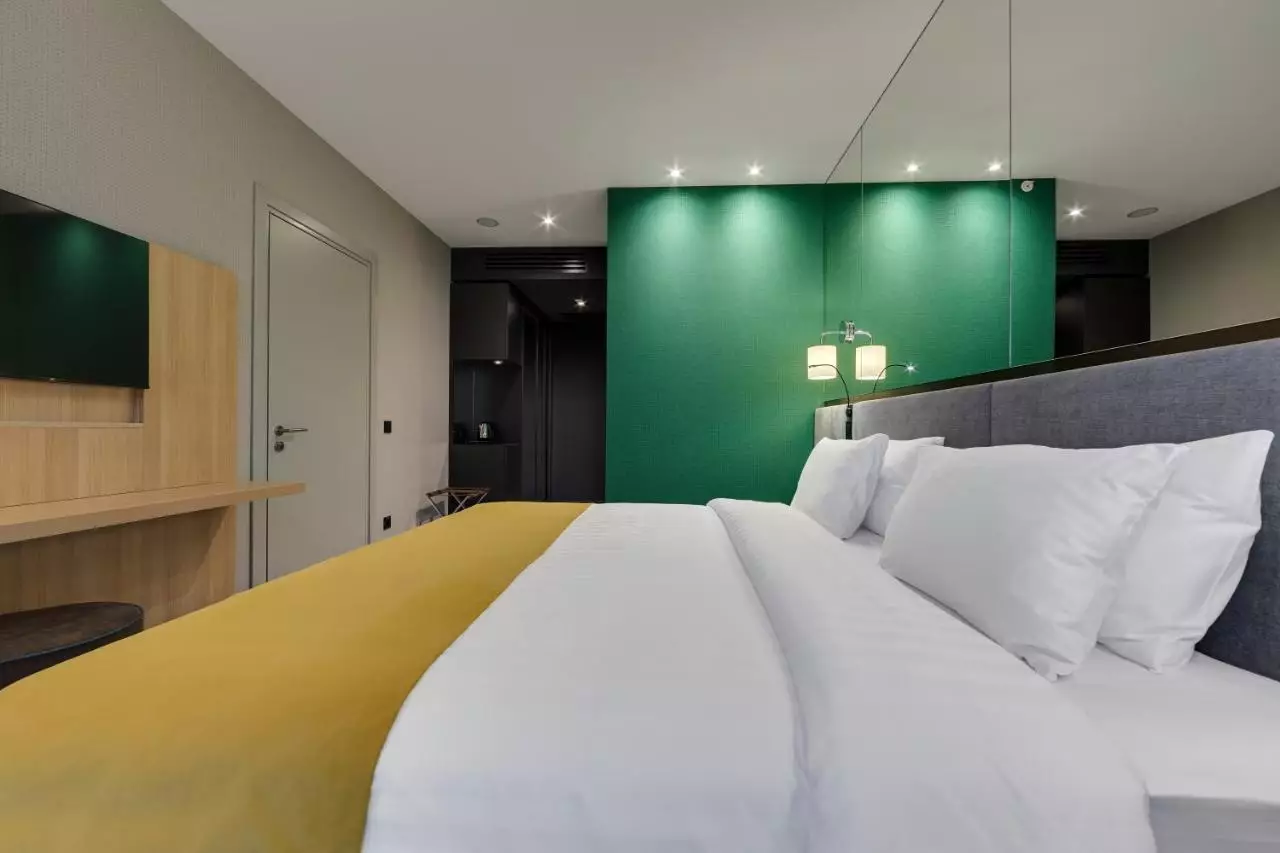 هتل گلاروس الدتاون تفلیس