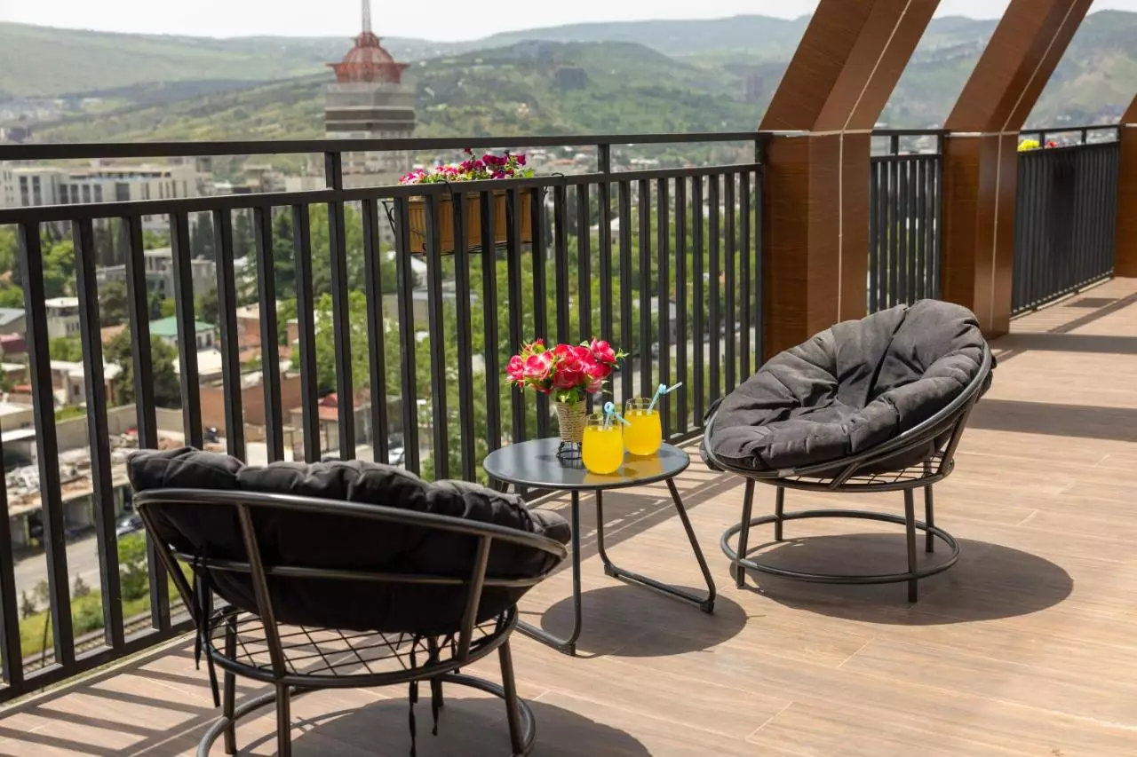 رزیدنس پلازا تفلیس