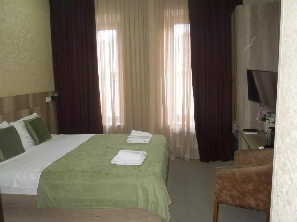 اپیک میدان تفلیس