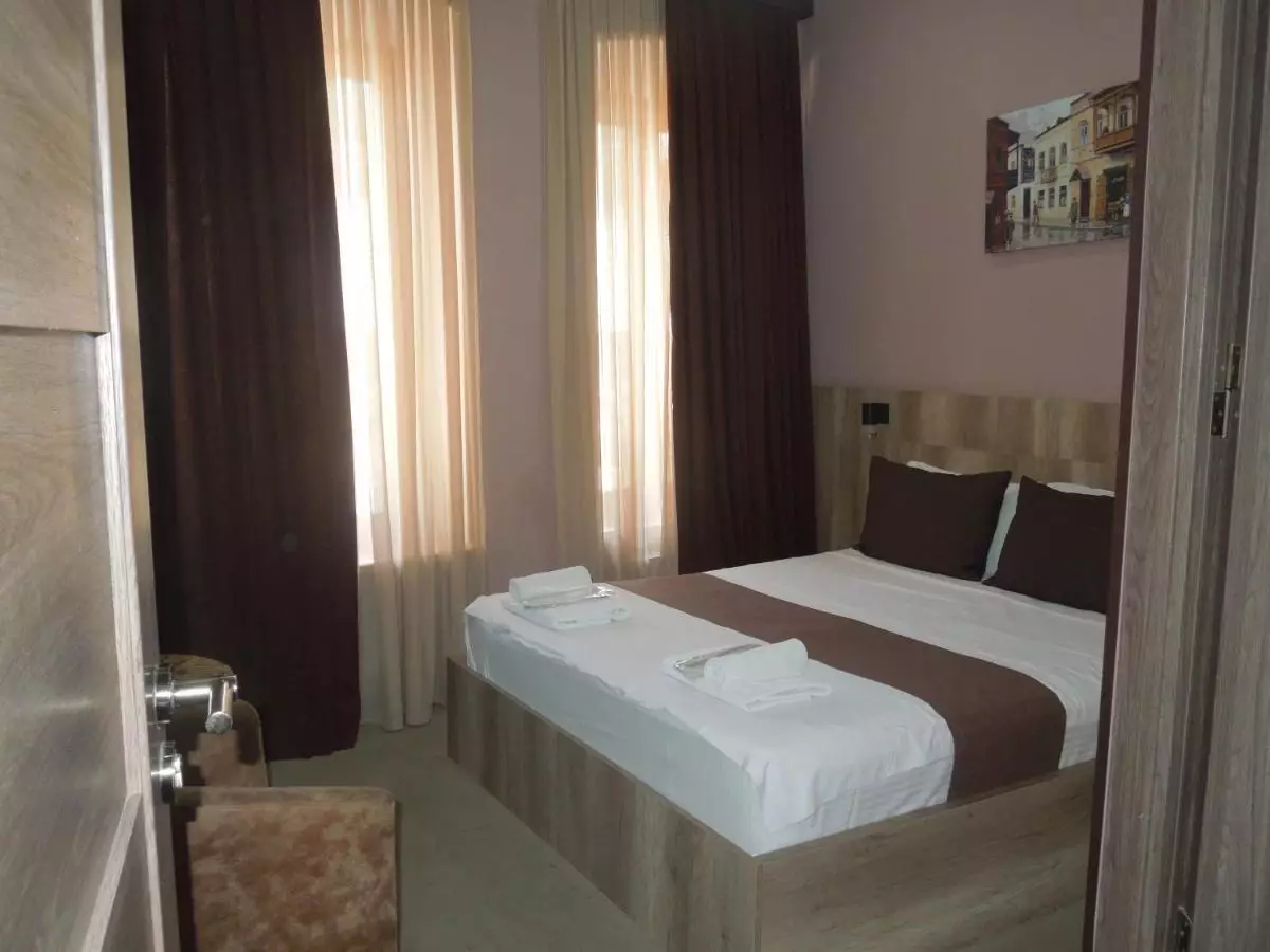 اپیک میدان تفلیس