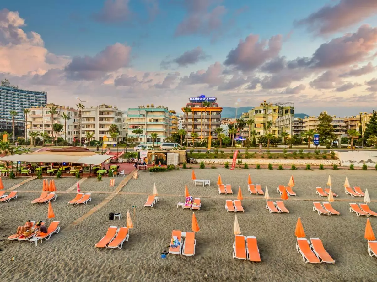 هتل آرسی بلو بیچ