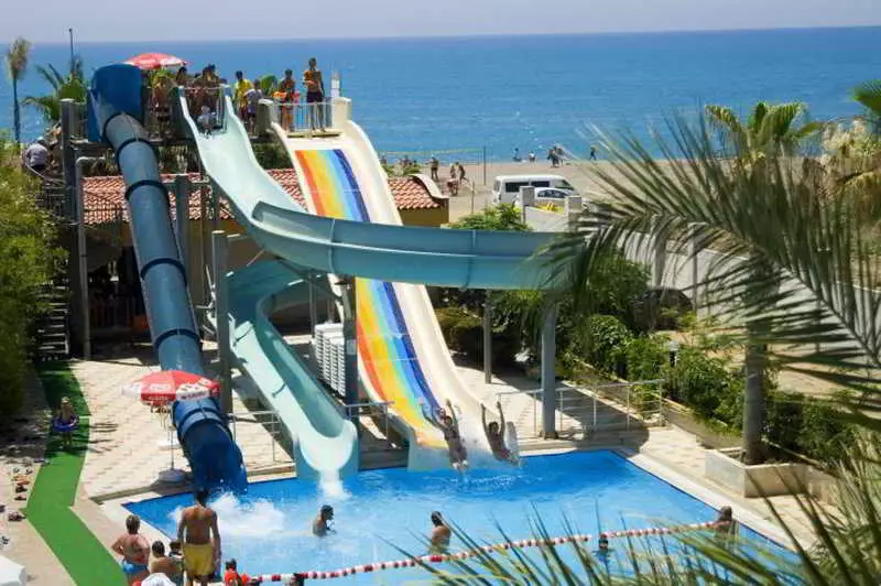 آیدین بی فیموس آنتالیا