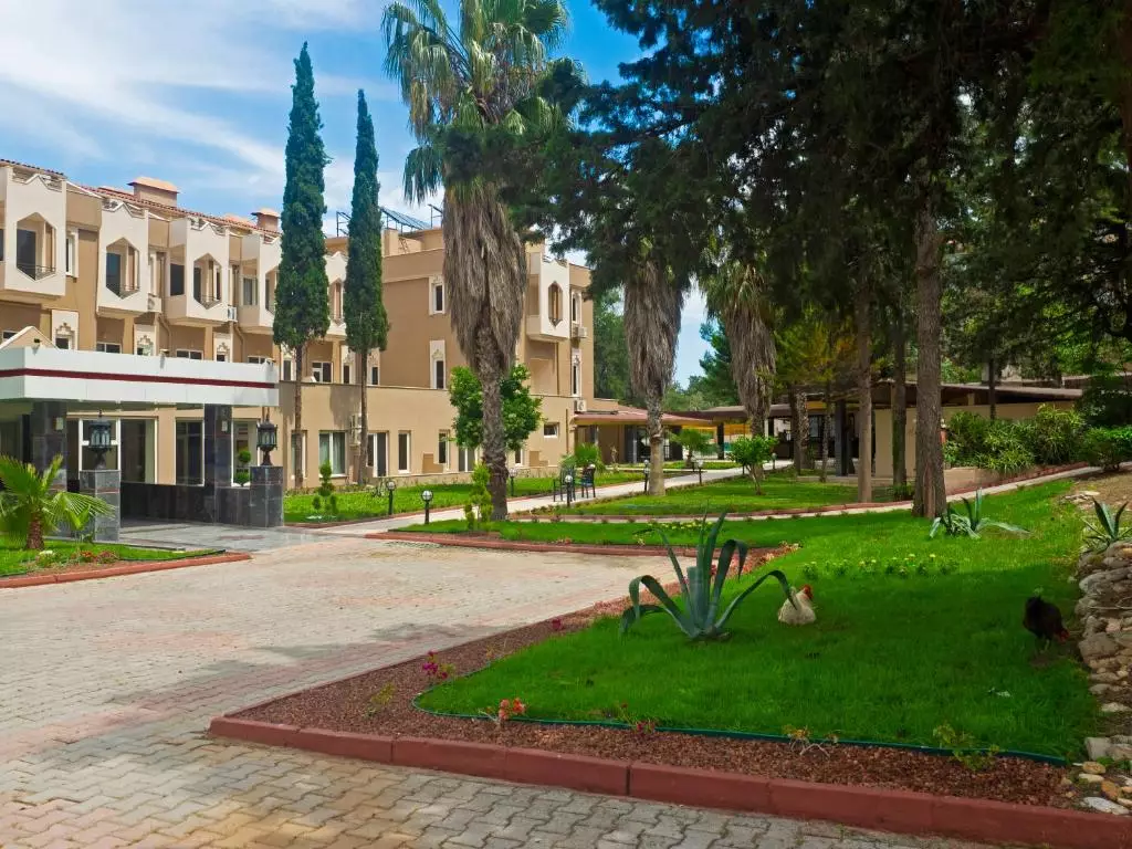 الکسیوس بیچ کمر آنتالیا