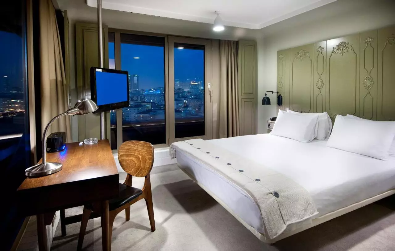 ستیا (مارمارا شیشلی)