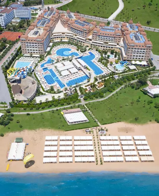 رویال الهمبرا پالاس