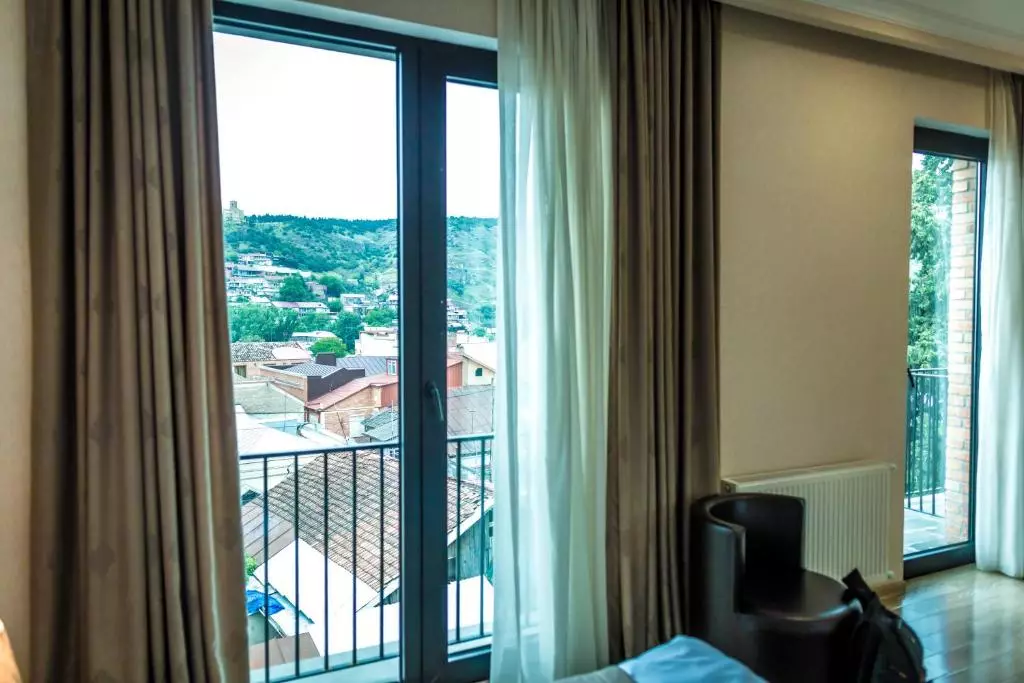 چری گاردن تفلیس