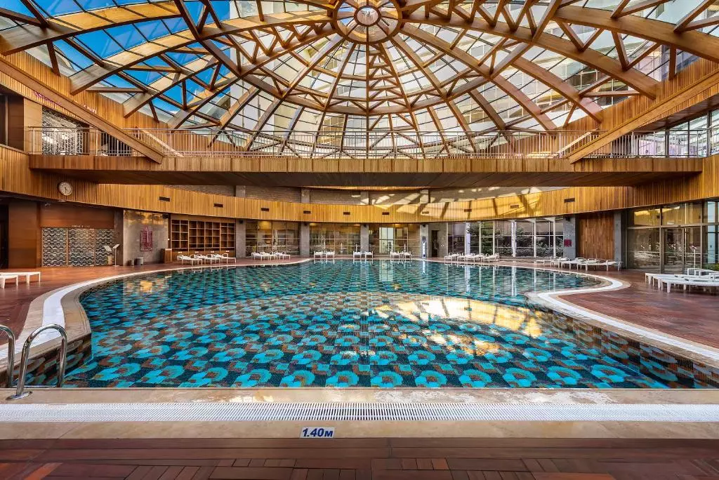 هتل کورنلیا دایموند گلف ریزورت اند اسپا آنتالیا