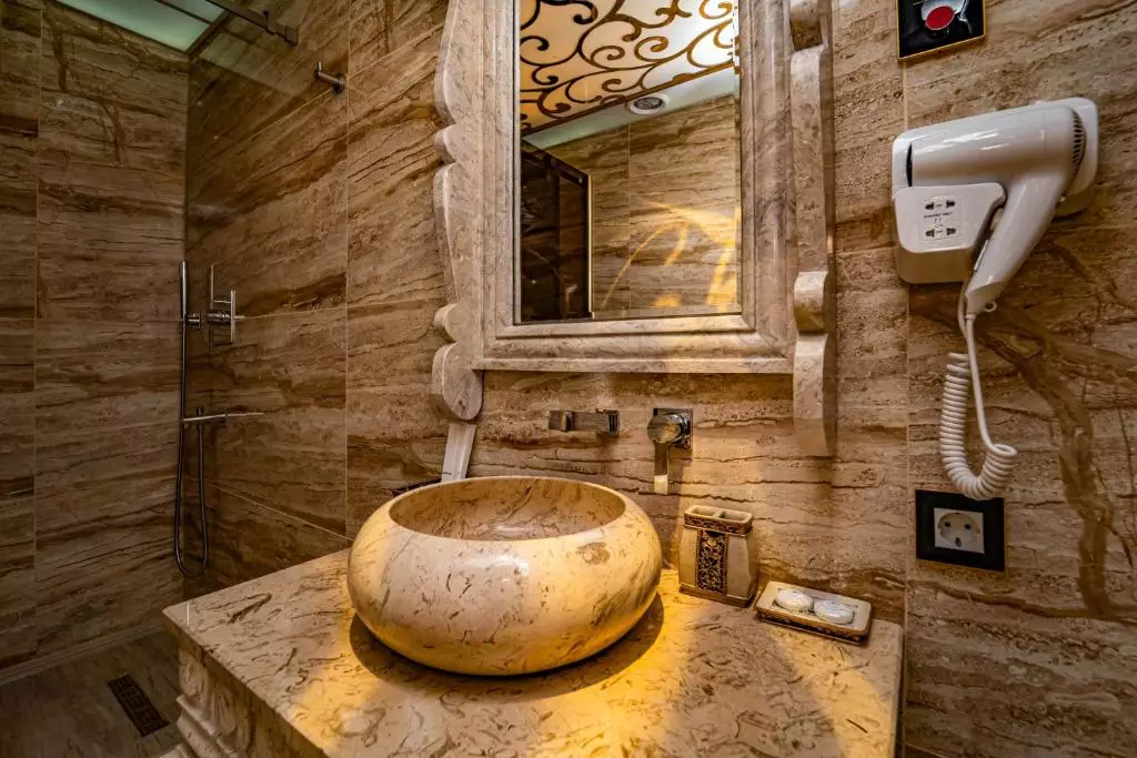 آکوا لیبرتی تفلیس