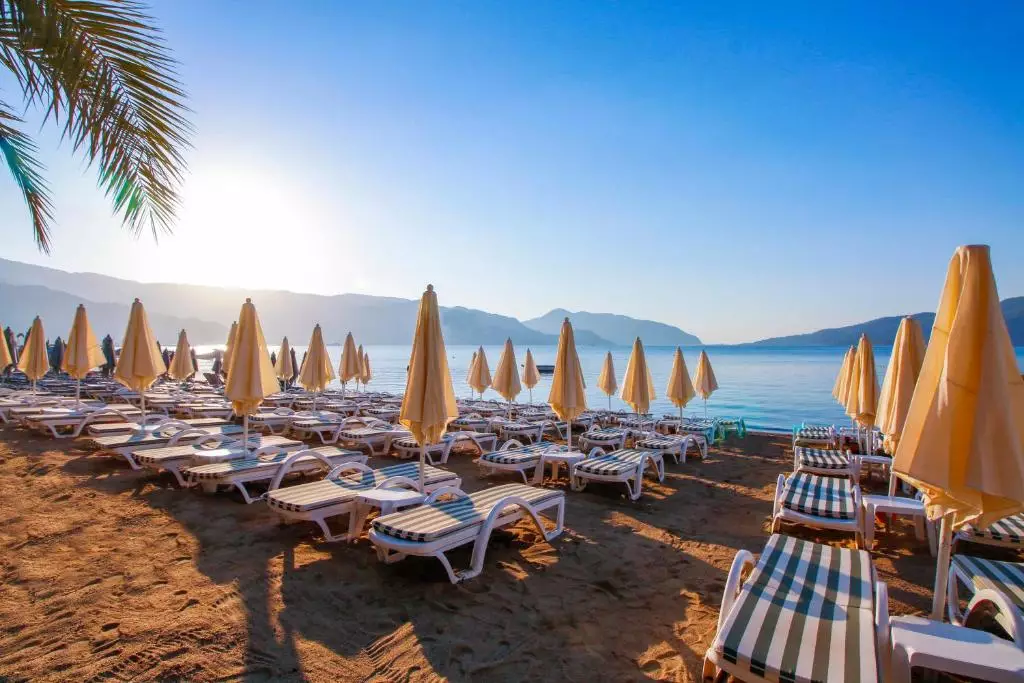 اوراسیا بیچ مارماریس