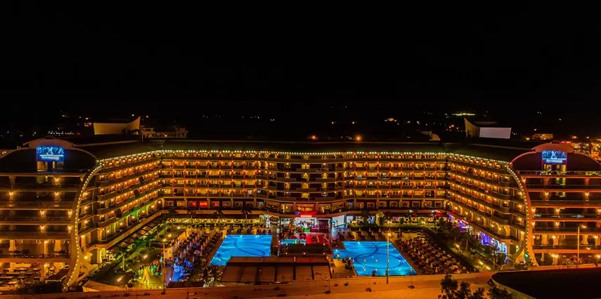 هتل سنزا د این