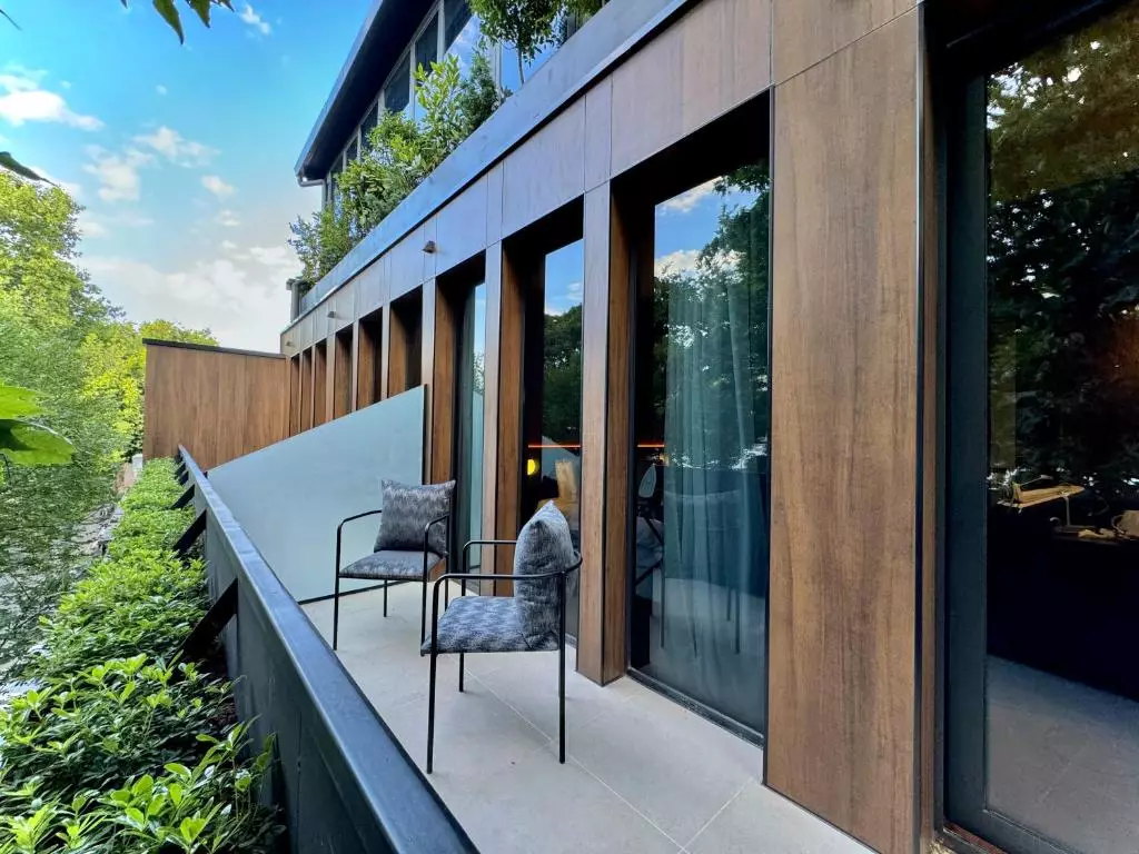 ادیشن تفلیس