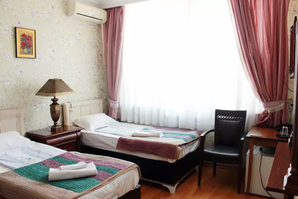 الگانت باتومی