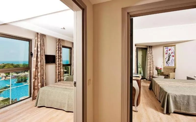 سیده استار ریزورت