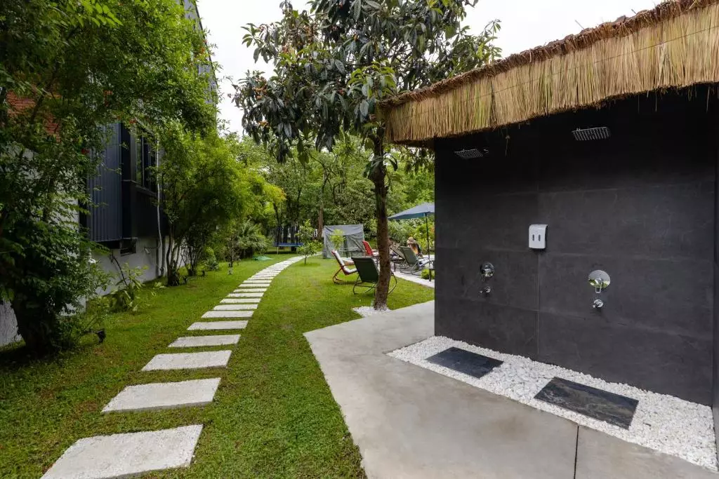 هیلتون گاردن باتومی