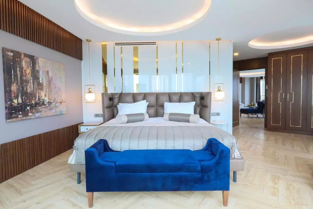 شروود اکس کلوسیو کمر آنتالیا