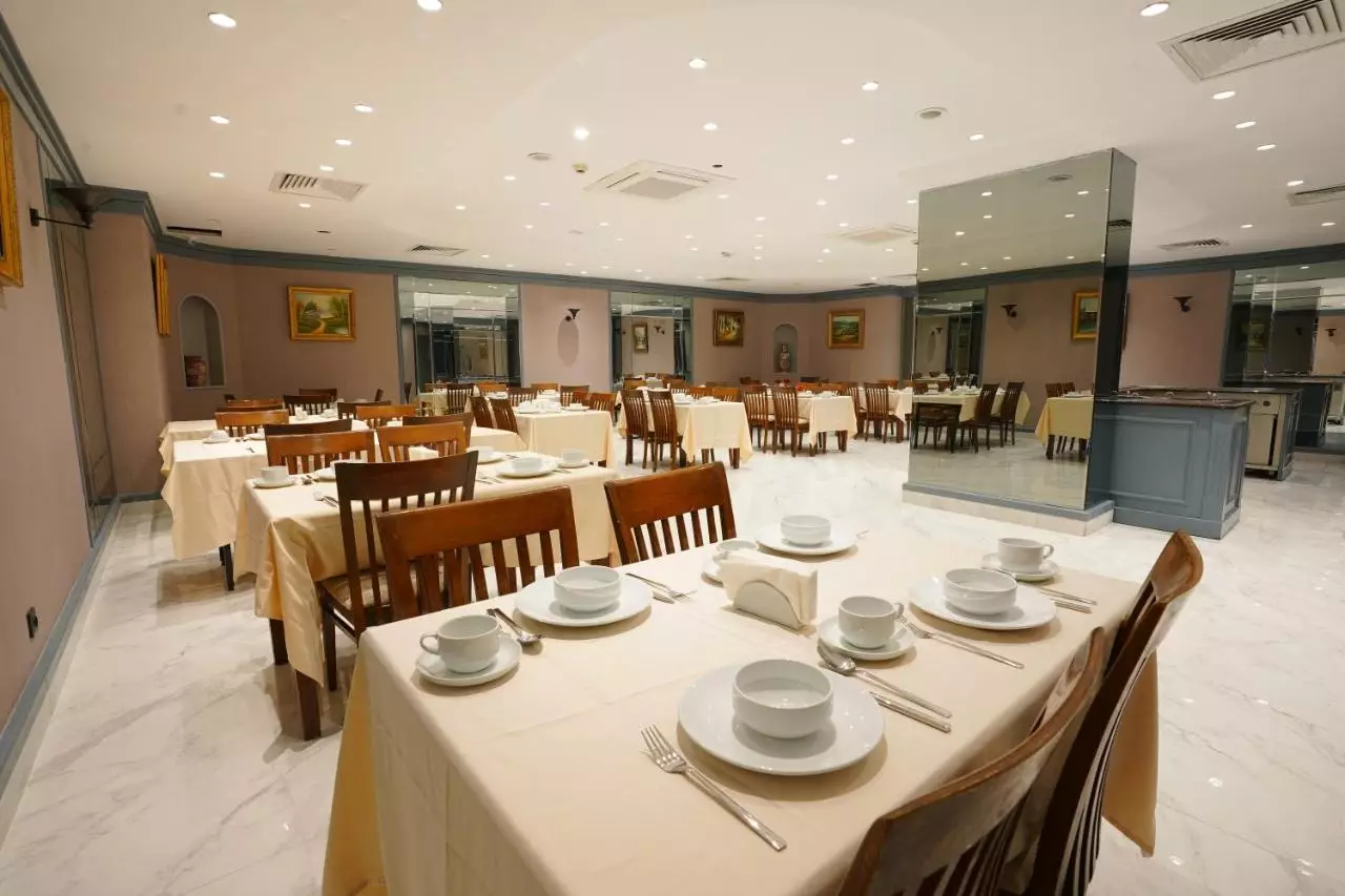 مینئو تکسیم استانبول