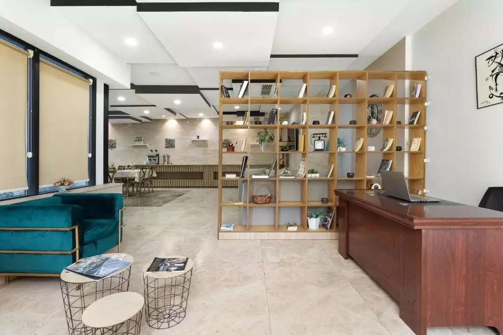 ایوریا این تفلیس