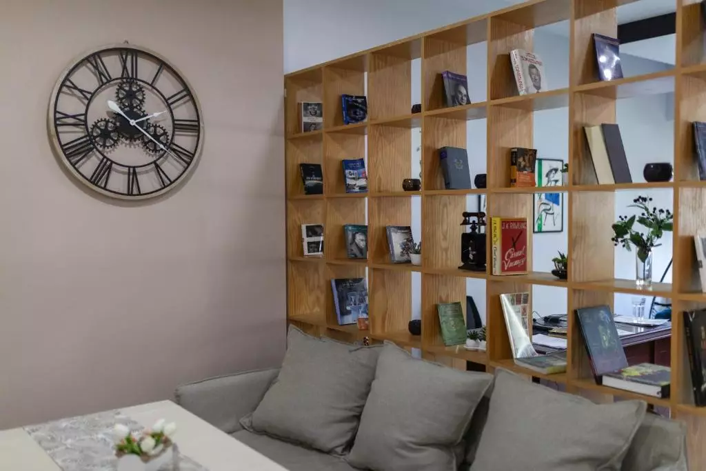 ایوریا این تفلیس