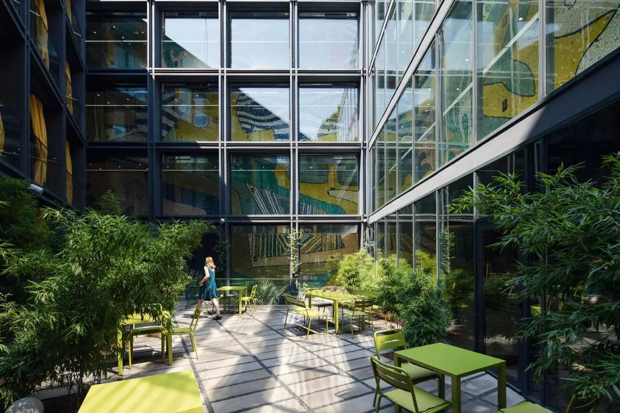 گلاروس الدتاون تفلیس