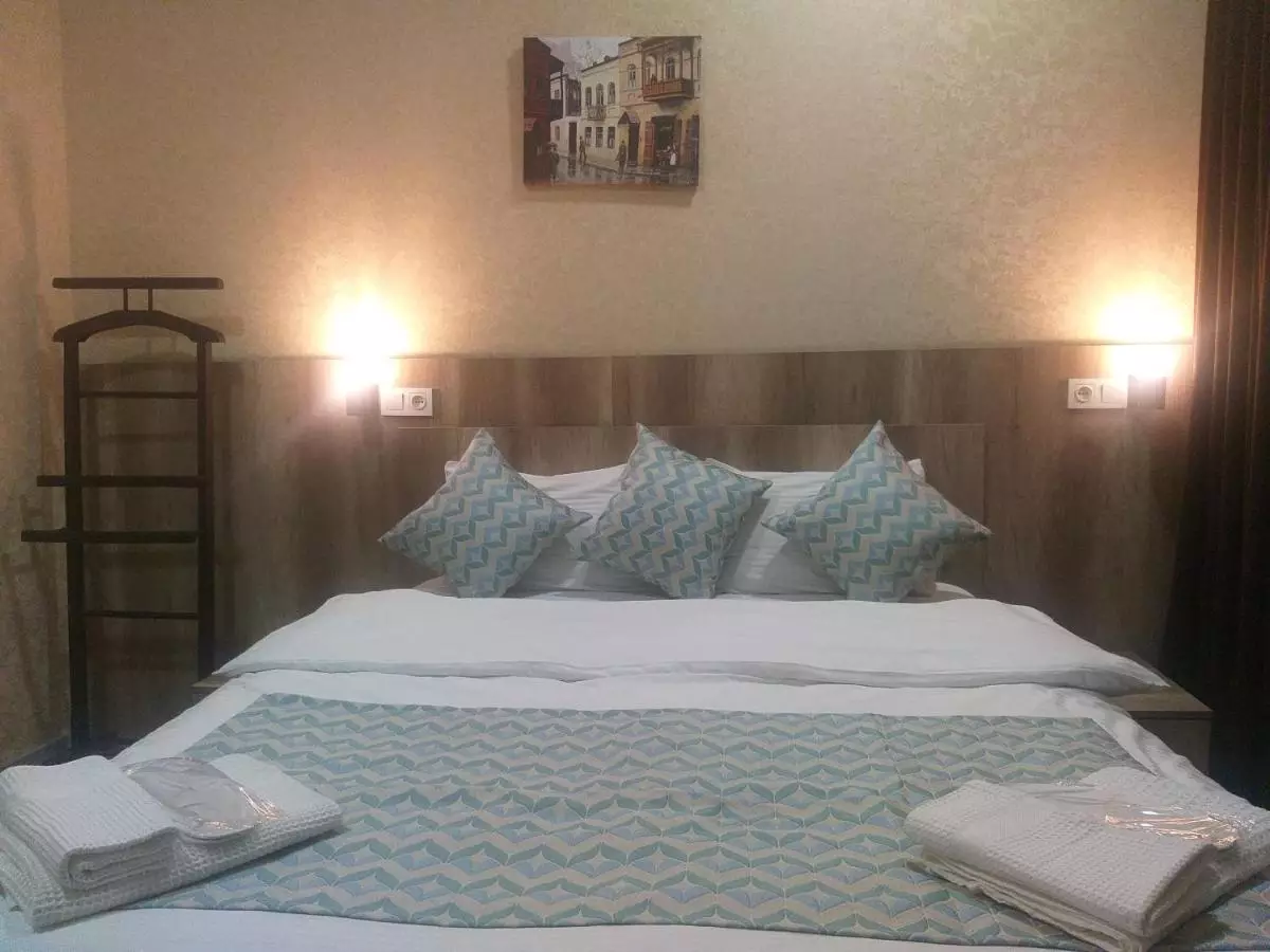 اپیک میدان تفلیس