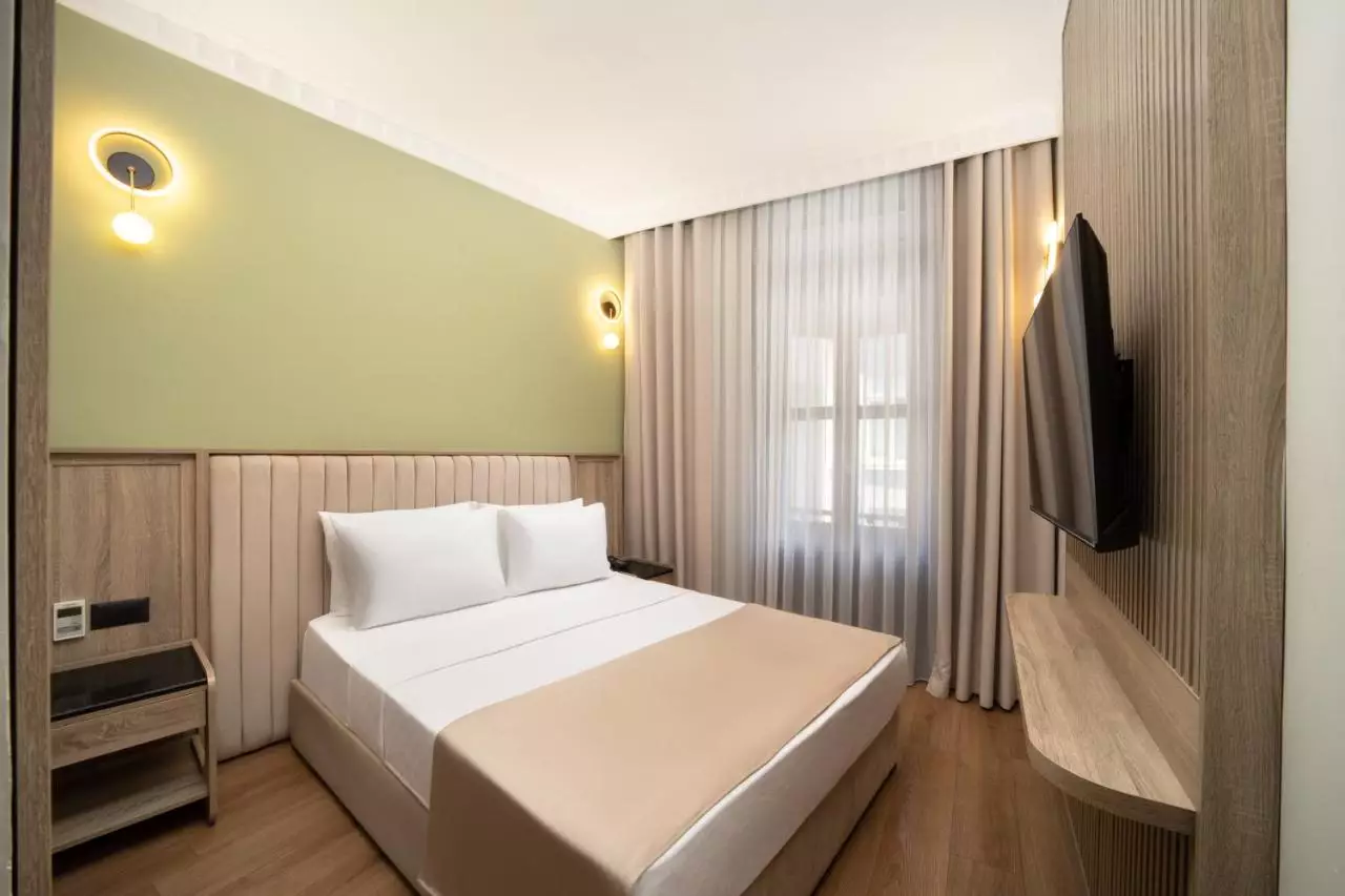 آتیک پالاس استانبول