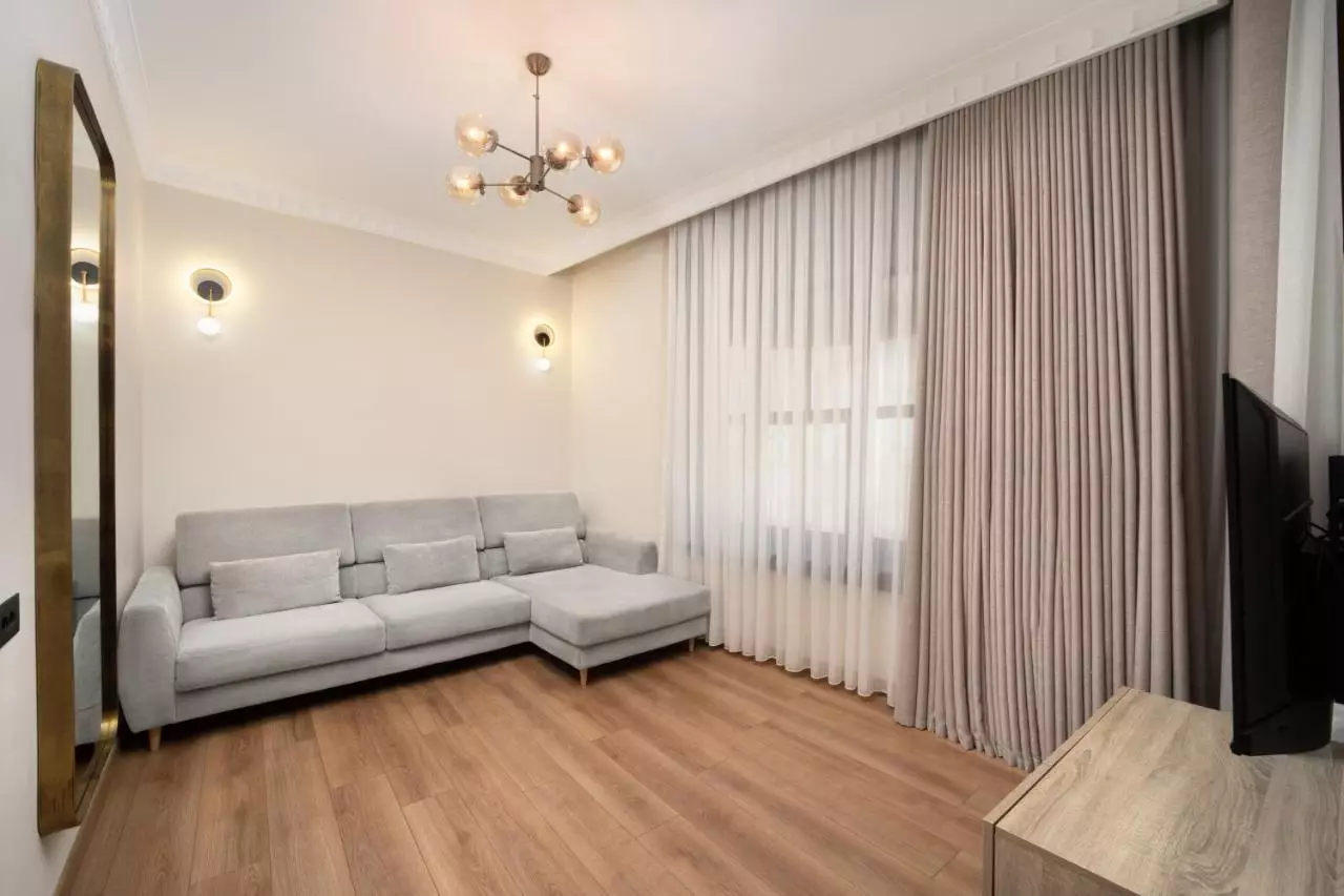 آتیک پالاس استانبول