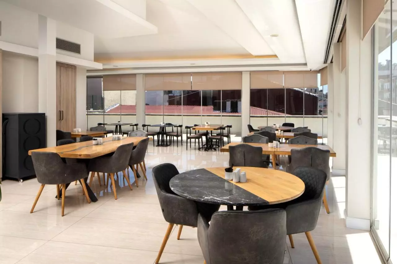 آتیک پالاس استانبول