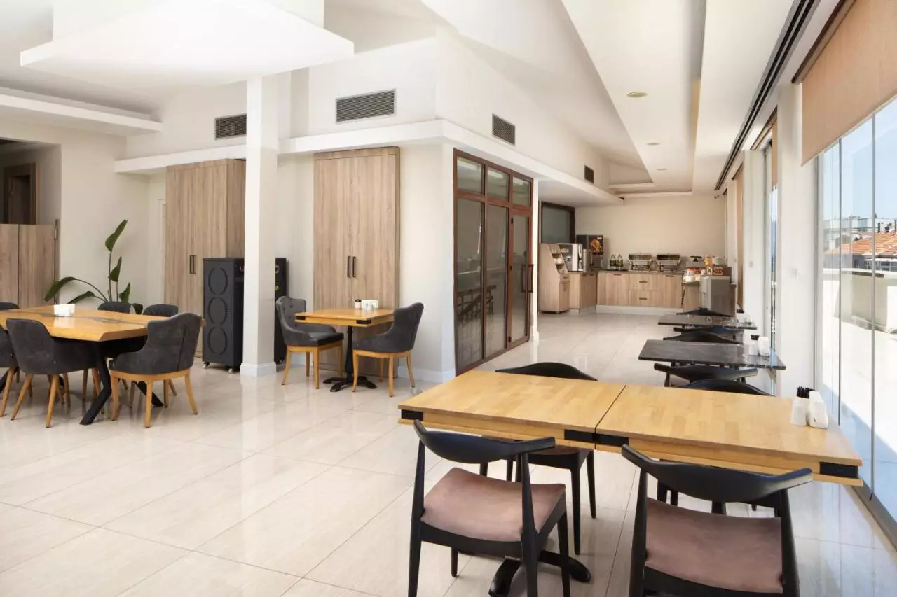 آتیک پالاس استانبول