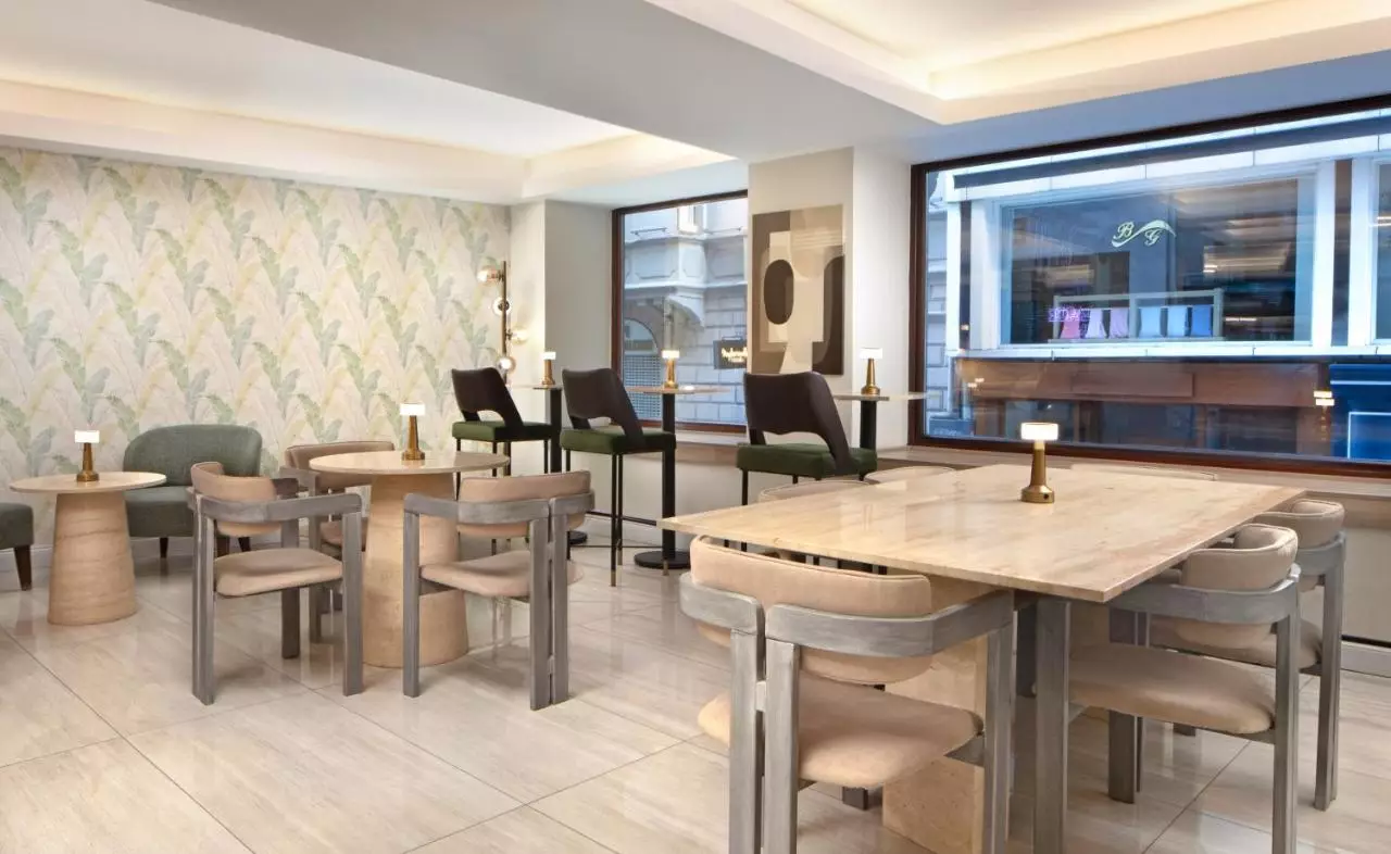 آتیک پالاس استانبول