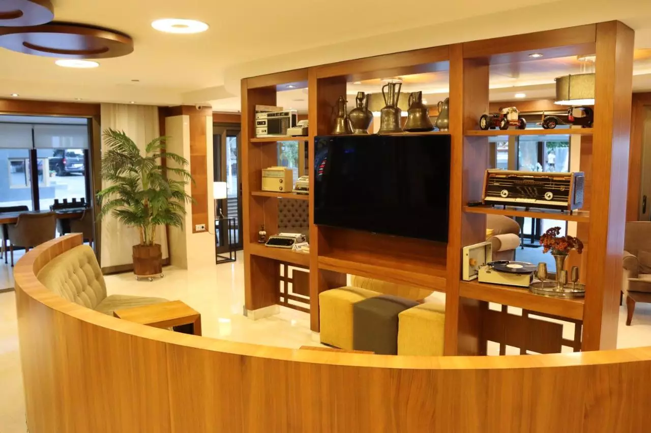 ریوا تکسیم استانبول