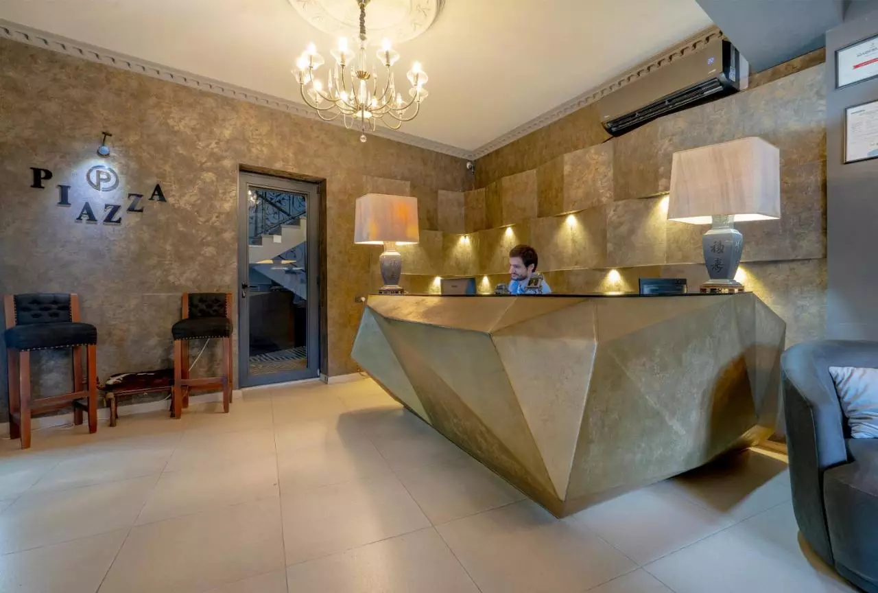 پیازا تفلیس