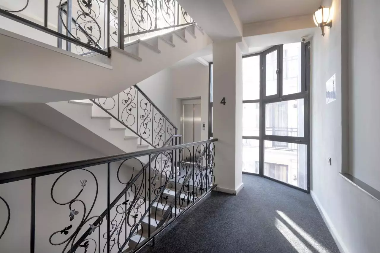 پیازا تفلیس